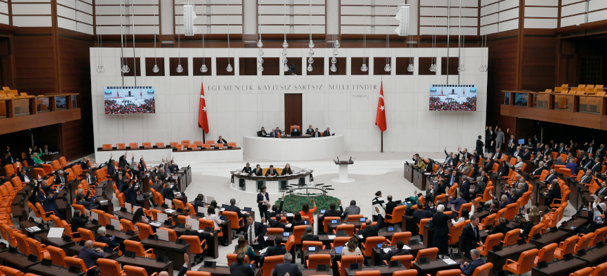 Meclis’e Geçici İşçilerle İlgili Yeni Düzenleme Geliyor
