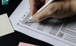 Milli Eğitim Bakanlığı, Görevde Yükselme Sınavında Sınav Ücretlerini Kaldırma Kararı Aldı